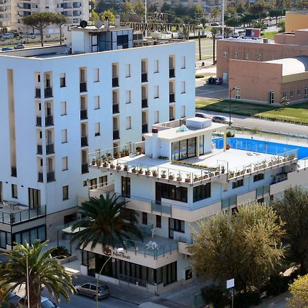 Hotel Duca Degli Abruzzi Монтесильвано Экстерьер фото