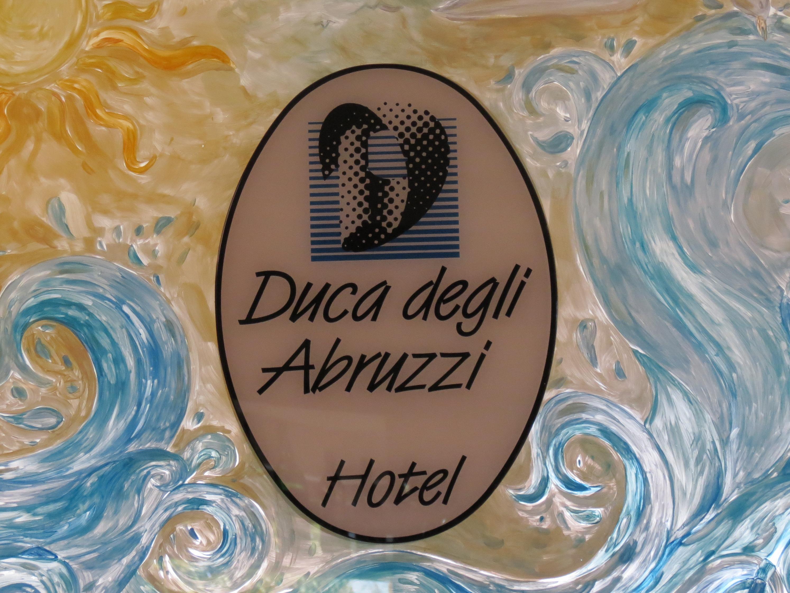 Hotel Duca Degli Abruzzi Монтесильвано Экстерьер фото