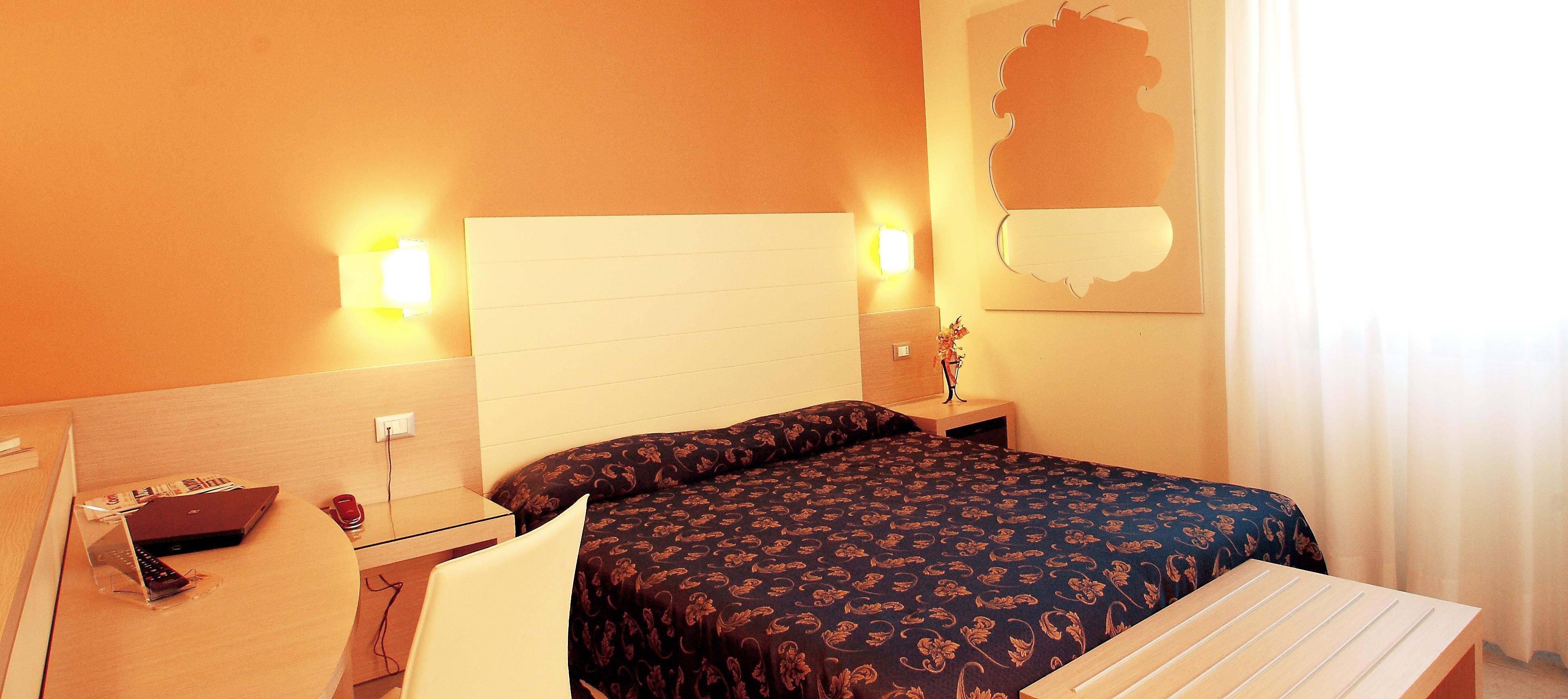 Hotel Duca Degli Abruzzi Монтесильвано Экстерьер фото